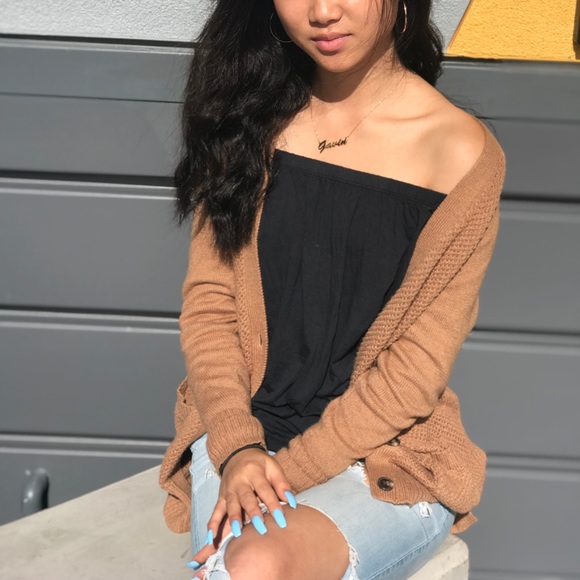 Sweaters - Cute brown cardigan